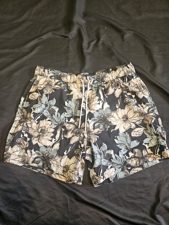Abercrombie & Fitch Other - Abercrombie & Fitch Black Floral Swim Trunks